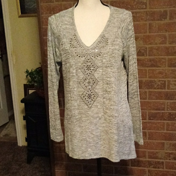 Energe.   Sweater - Picture 1 of 4